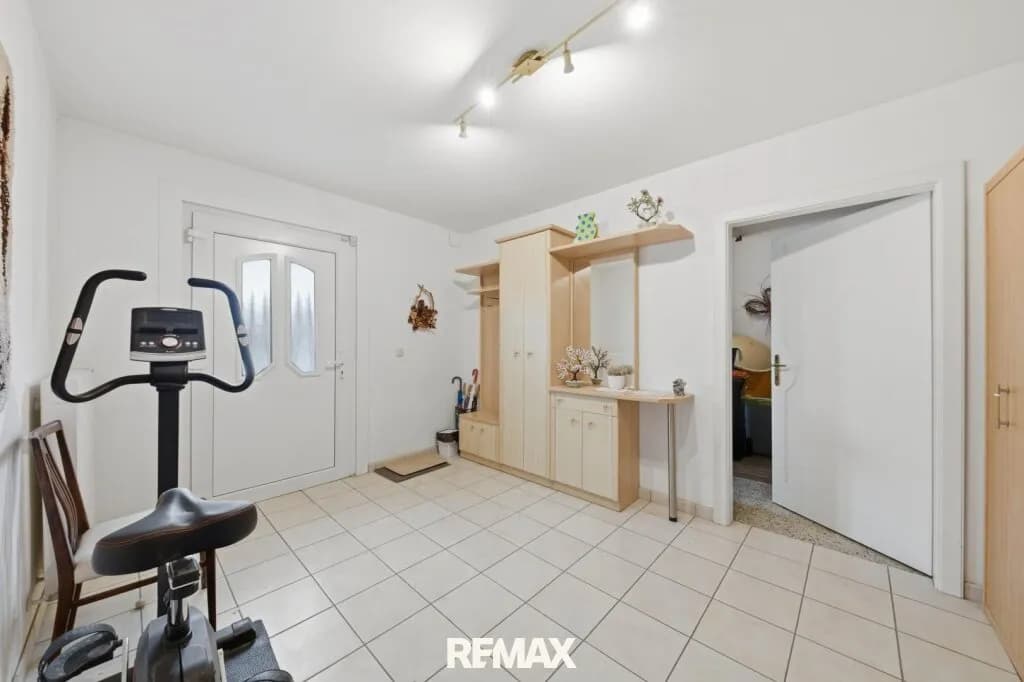 4-Zimmer-Haus kaufen in Hollabrunn – 156 m², € 379.000 – Bild 8 von 26