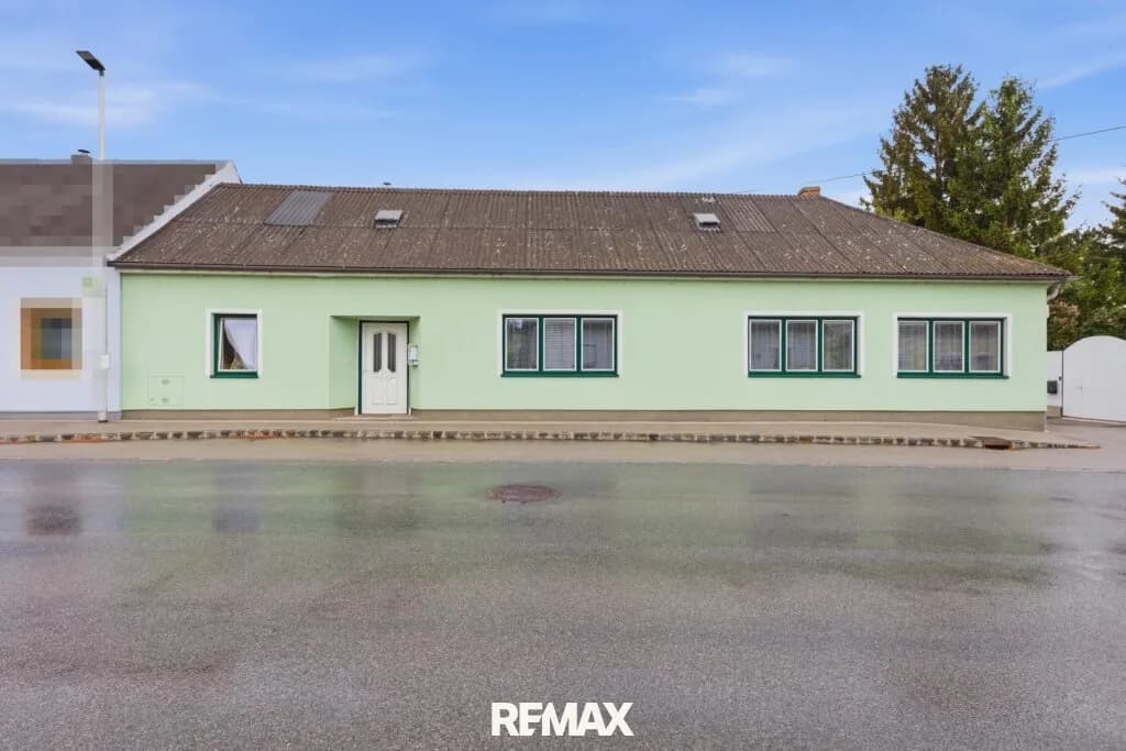 4-Zimmer-Haus kaufen in Hollabrunn – 156 m², € 209.000