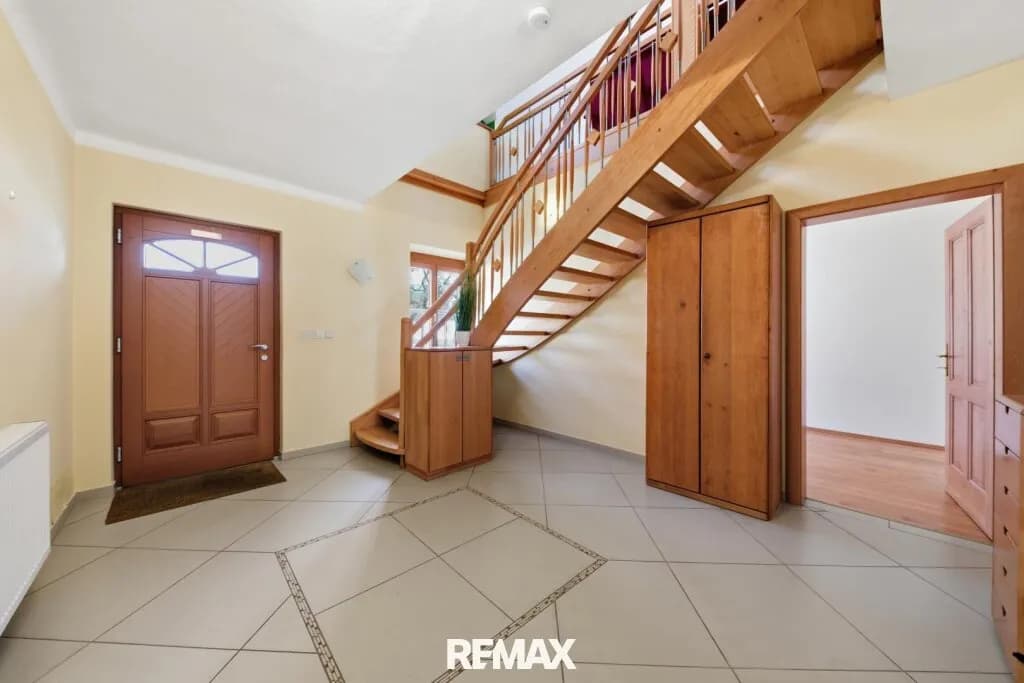10-Zimmer-Haus kaufen in Hollabrunn – 444 m², € 798.000 – Bild 6 von 78