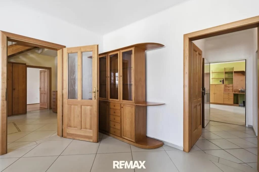 10-Zimmer-Haus kaufen in Hollabrunn – 444 m², € 798.000 – Bild 9 von 78