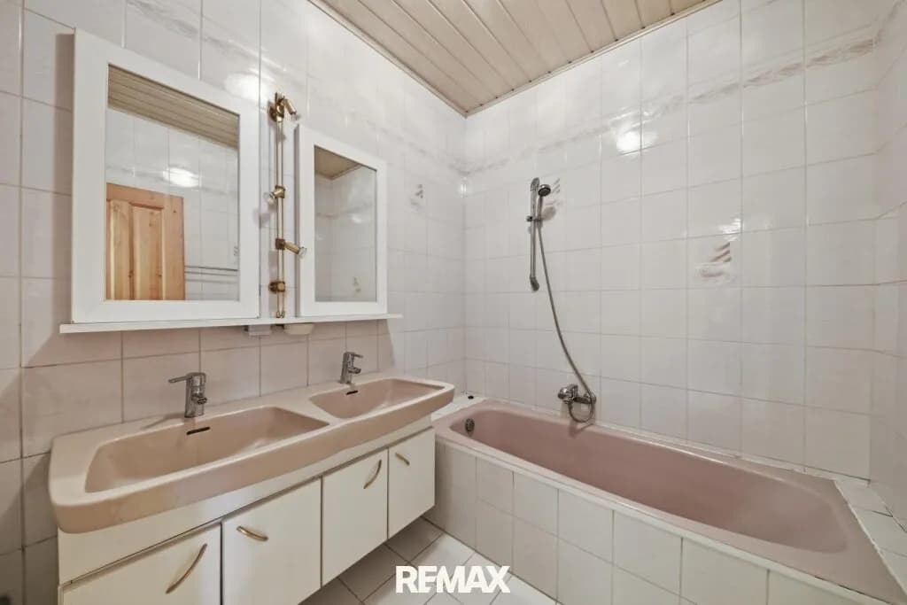 10-Zimmer-Haus kaufen in Hollabrunn – 444 m², € 798.000 – Bild 19 von 78