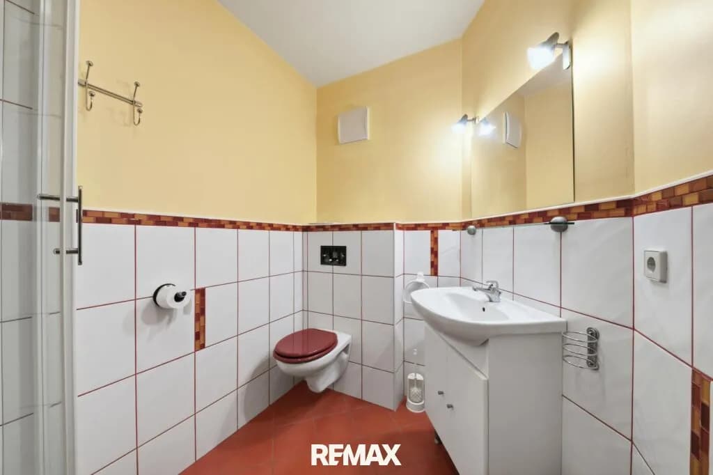 10-Zimmer-Haus kaufen in Hollabrunn – 444 m², € 798.000 – Bild 28 von 78