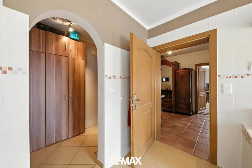 13-Zimmer-Immobilie kaufen in Hollabrunn – 500 m², € 1.420.000 – Bild 33 von 53