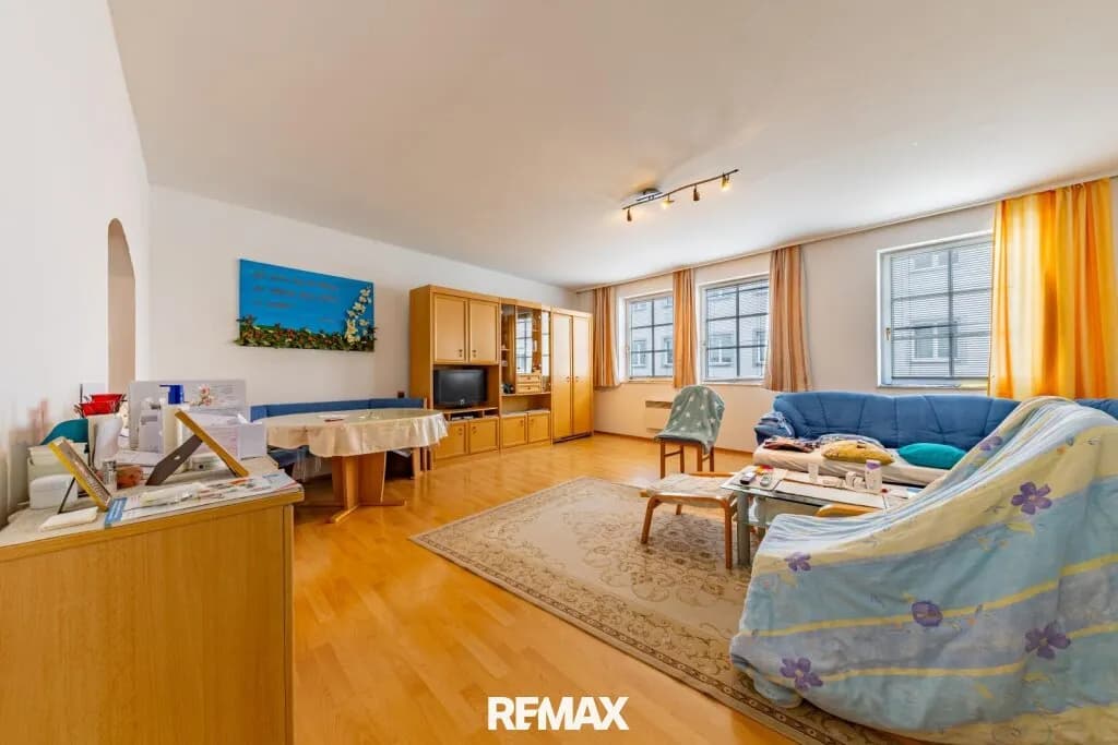 2-Zimmer-Wohnung kaufen in Hollabrunn – 81 m², € 215.000