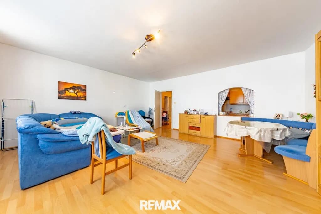 2-Zimmer-Wohnung kaufen in Hollabrunn – 81 m², € 215.000 – Bild 2 von 12