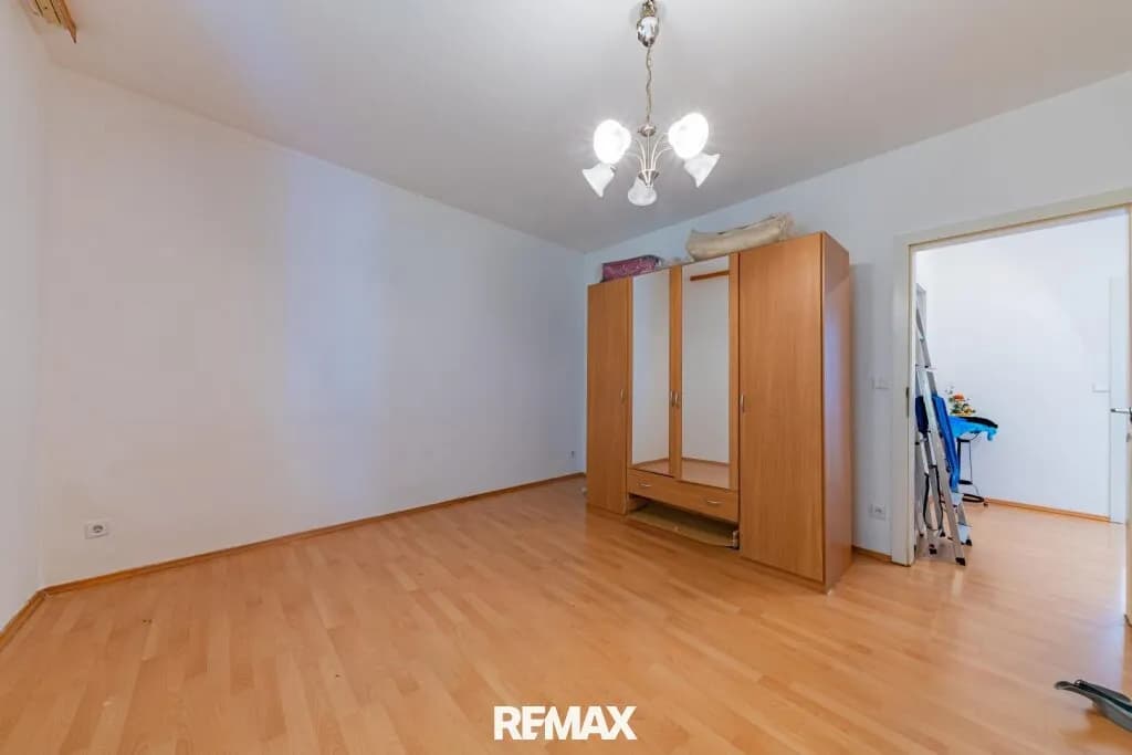 2-Zimmer-Wohnung kaufen in Hollabrunn – 81 m², € 215.000 – Bild 5 von 12