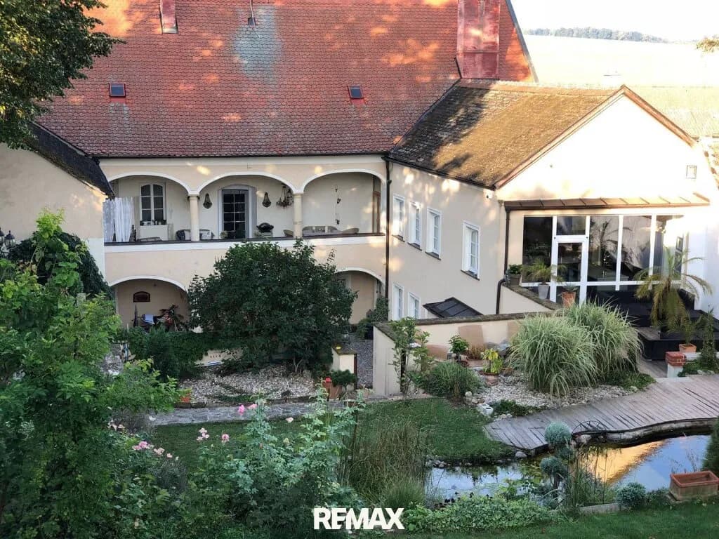 9-Zimmer-Haus kaufen in Hollabrunn – 550 m², € 798.000 – Bild 2 von 60