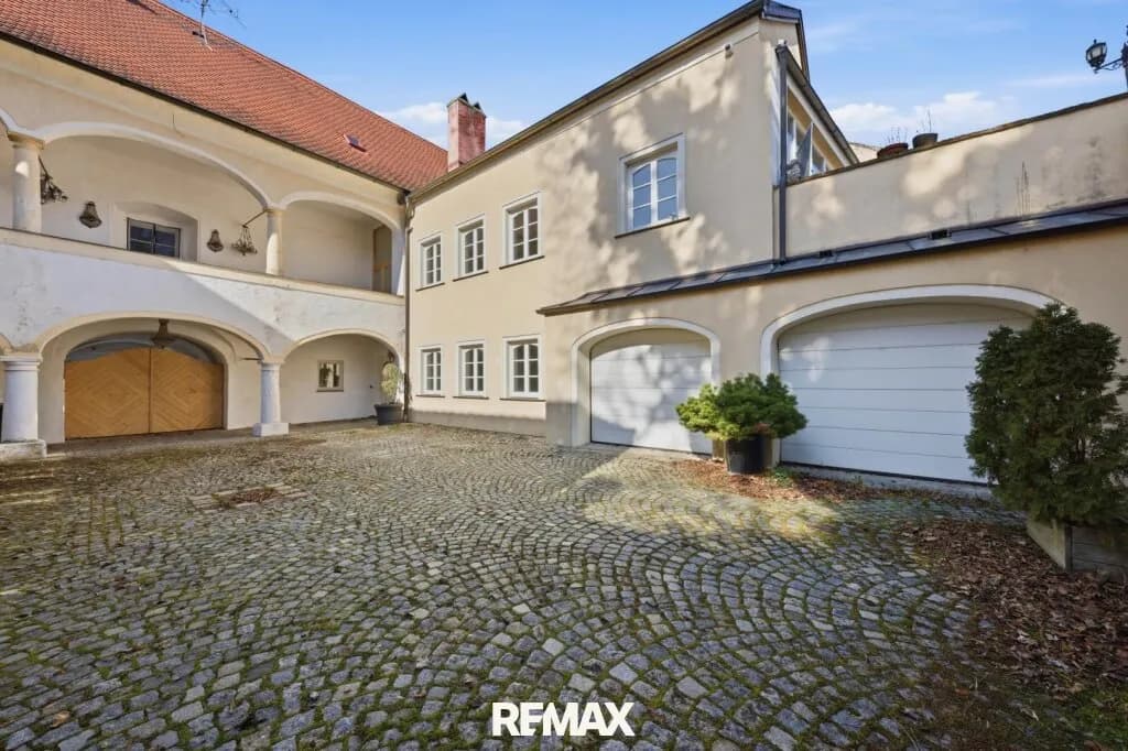 9-Zimmer-Haus kaufen in Hollabrunn – 550 m², € 798.000 – Bild 4 von 60