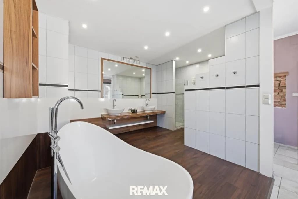 9-Zimmer-Haus kaufen in Hollabrunn – 550 m², € 798.000 – Bild 20 von 60