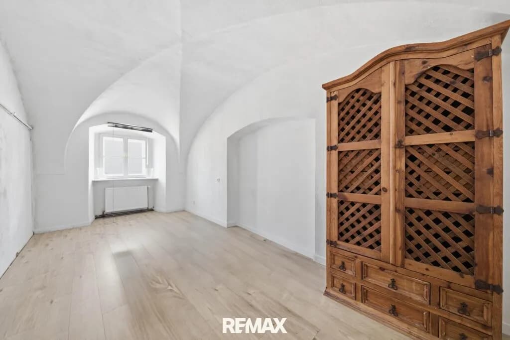 9-Zimmer-Haus kaufen in Hollabrunn – 550 m², € 798.000 – Bild 40 von 60