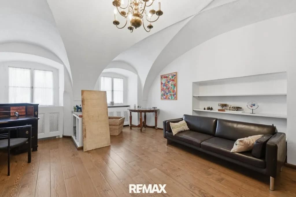 9-Zimmer-Haus kaufen in Hollabrunn – 550 m², € 798.000 – Bild 46 von 60