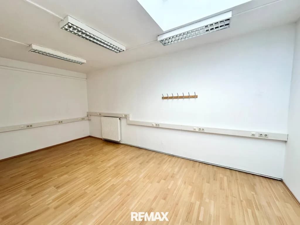 6-Zimmer-Gewerbeimmobilie mieten in Mistelbach – 120 m², € 989 – Bild 2 von 12