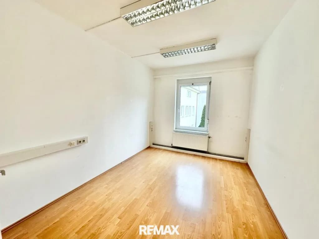 6-Zimmer-Gewerbeimmobilie mieten in Mistelbach – 120 m², € 989 – Bild 6 von 12