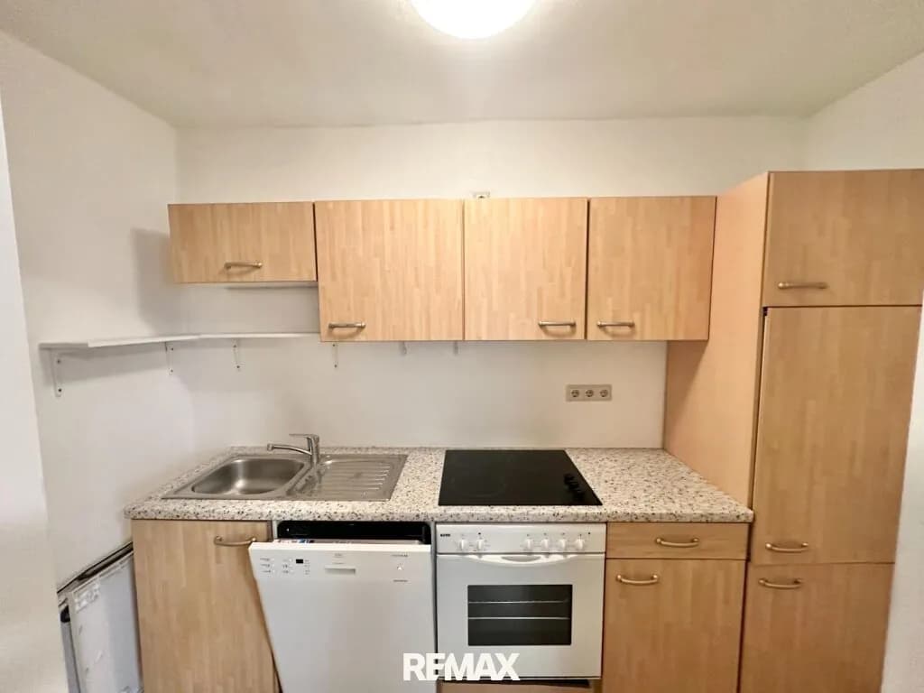6-Zimmer-Gewerbeimmobilie mieten in Mistelbach – 120 m², € 989 – Bild 11 von 12