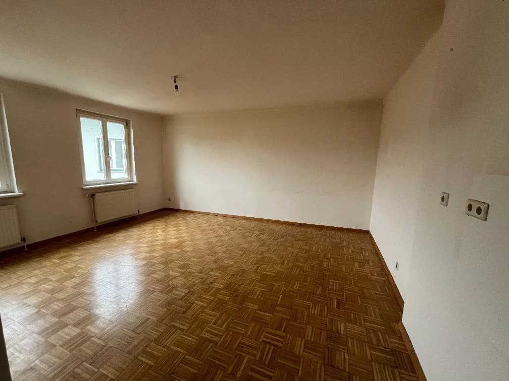 2-Zimmer-Wohnung mieten in Leoben – 42 m², € 368 – Bild 1 von 4