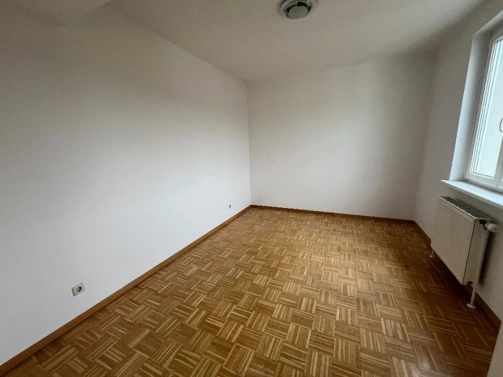 2-Zimmer-Wohnung mieten in Leoben – 42 m², € 368 – Bild 2 von 4