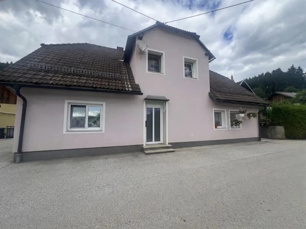 Gewerbeimmobilie kaufen in Feldkirchen – 222 m², € 340.000