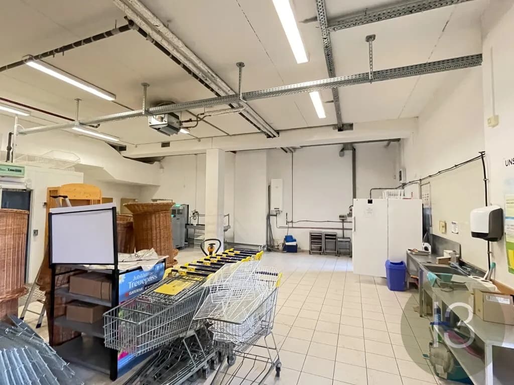 Gewerbeimmobilie mieten in Salzburg-Umgebung – 777 m² – Bild 2 von 2