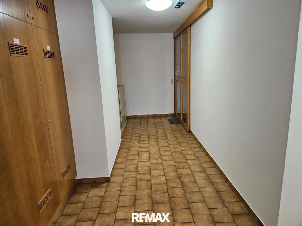 4-Zimmer-Wohnung kaufen in Braunau am Inn – 142 m², € 159.000 – Bild 6 von 7