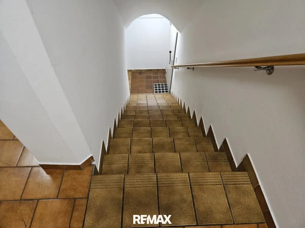 4-Zimmer-Wohnung kaufen in Braunau am Inn – 142 m², € 159.000 – Bild 7 von 7