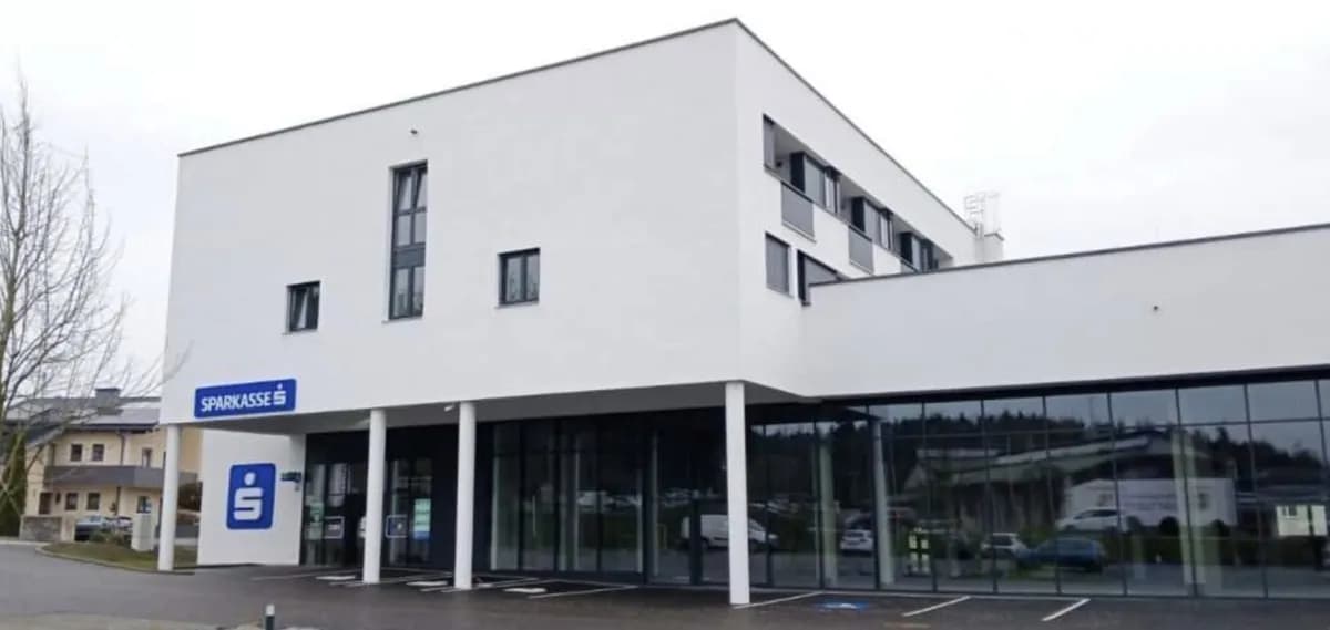 Gewerbeimmobilie mieten in Wels-Land – 226 m², € 16 – Bild 2 von 4
