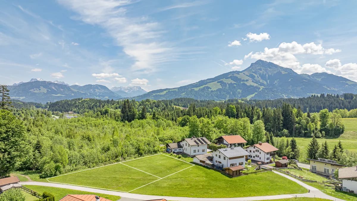 Grundstück kaufen in Kitzbühel – 1 560 m², € 3.900.000 – Bild 4 von 17
