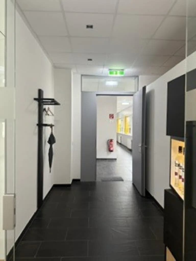 5-Zimmer-Gewerbeimmobilie mieten in Graz-Umgebung – 192 m², € 1.982 – Bild 16 von 35