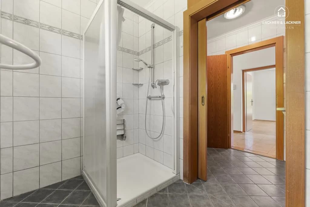 7-Zimmer-Haus kaufen in Klagenfurt – 238 m², € 1.300.000 – Bild 26 von 58