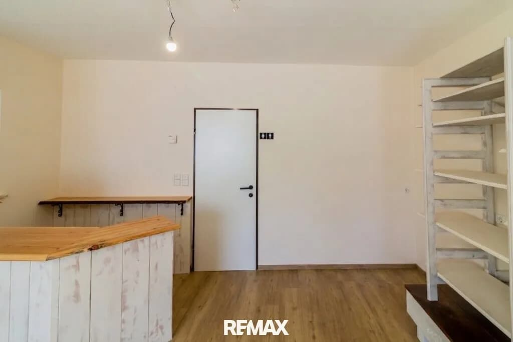 2-Zimmer-Gewerbeimmobilie mieten in Freistadt – 54 m², € 480 – Bild 4 von 12