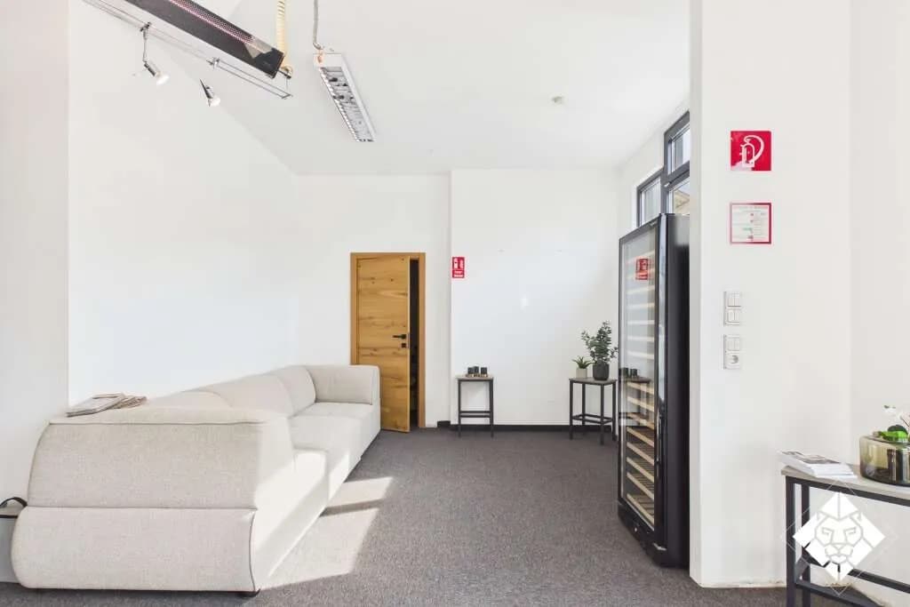6-Zimmer-Gewerbeimmobilie kaufen in Schwaz – 232 m², € 659.000 – Bild 7 von 10