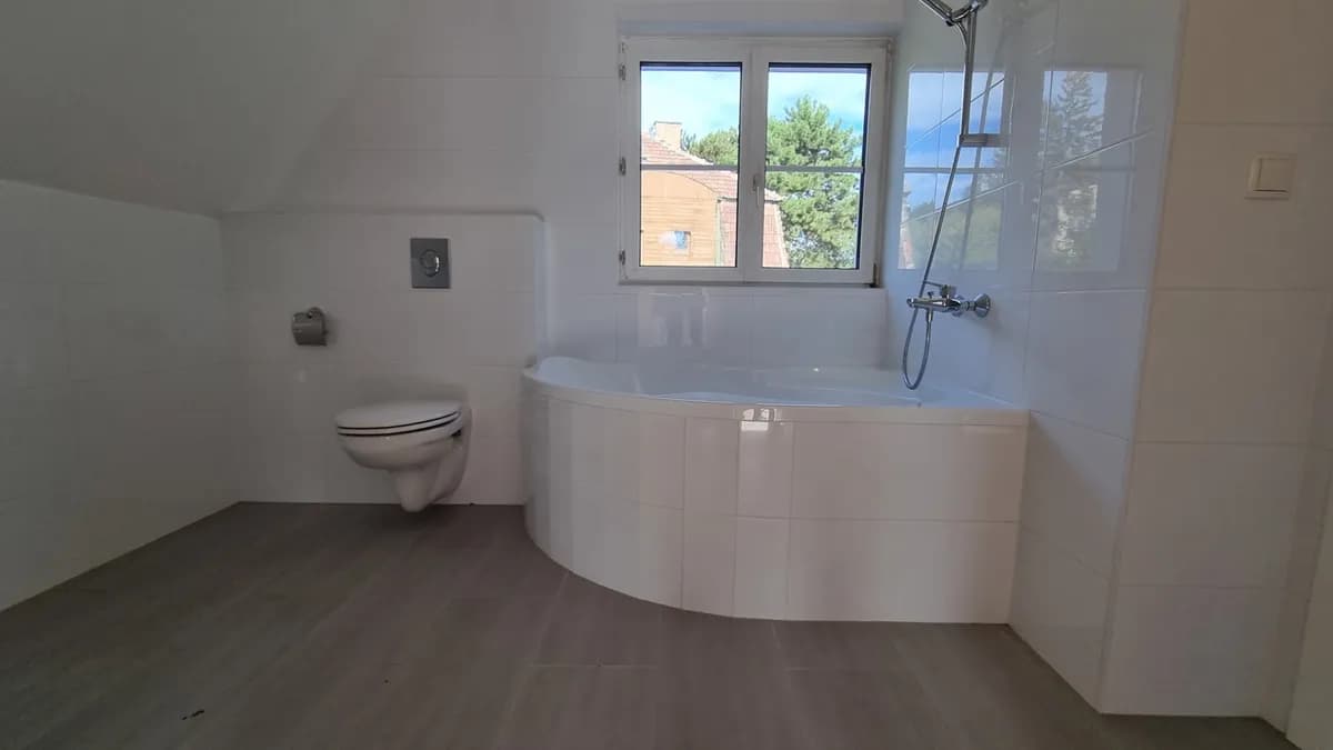 4-Zimmer-Haus mieten in Wien – 145 m², € 2.939 – Bild 6 von 12