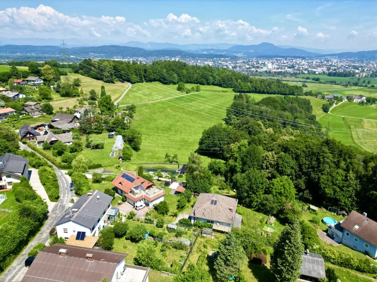 6-Zimmer-Haus kaufen in Klagenfurt – 101 m², € 345.000 – Bild 2 von 15