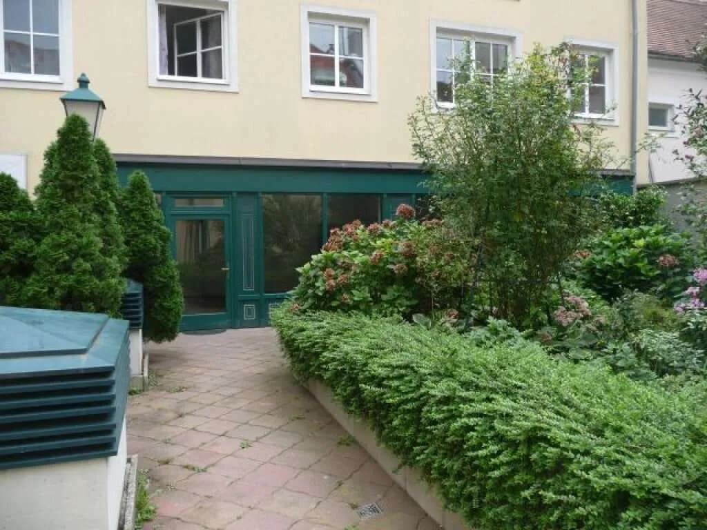 Gewerbeimmobilie mieten in Baden – 90,4 m², € 1.417 – Bild 2 von 6