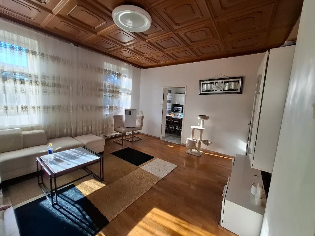 7-Zimmer-Haus kaufen in Neunkirchen – 170 m², € 349.000 – Bild 3 von 10