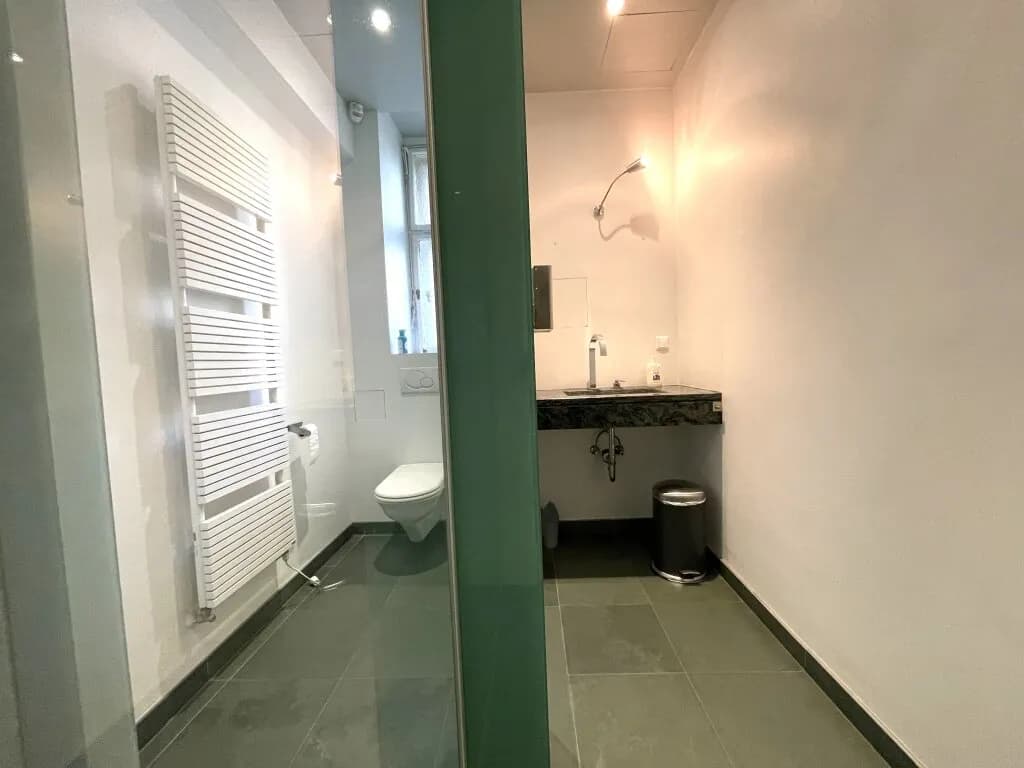 6-Zimmer-Gewerbeimmobilie mieten in Wien – 231 m², € 3.996 – Bild 15 von 20