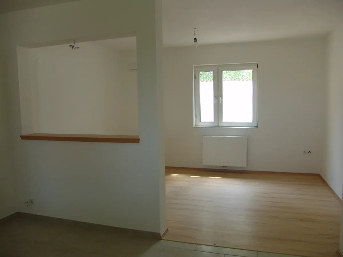 2-Zimmer-Wohnung mieten in Neunkirchen – 51 m², € 700 – Bild 6 von 8