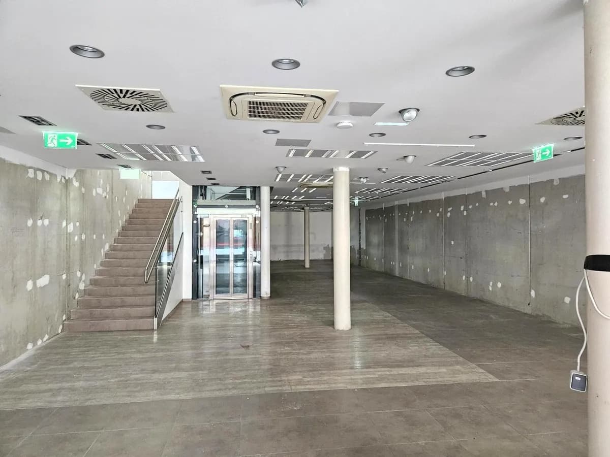 Gewerbeimmobilie mieten in Wels – 228 m²