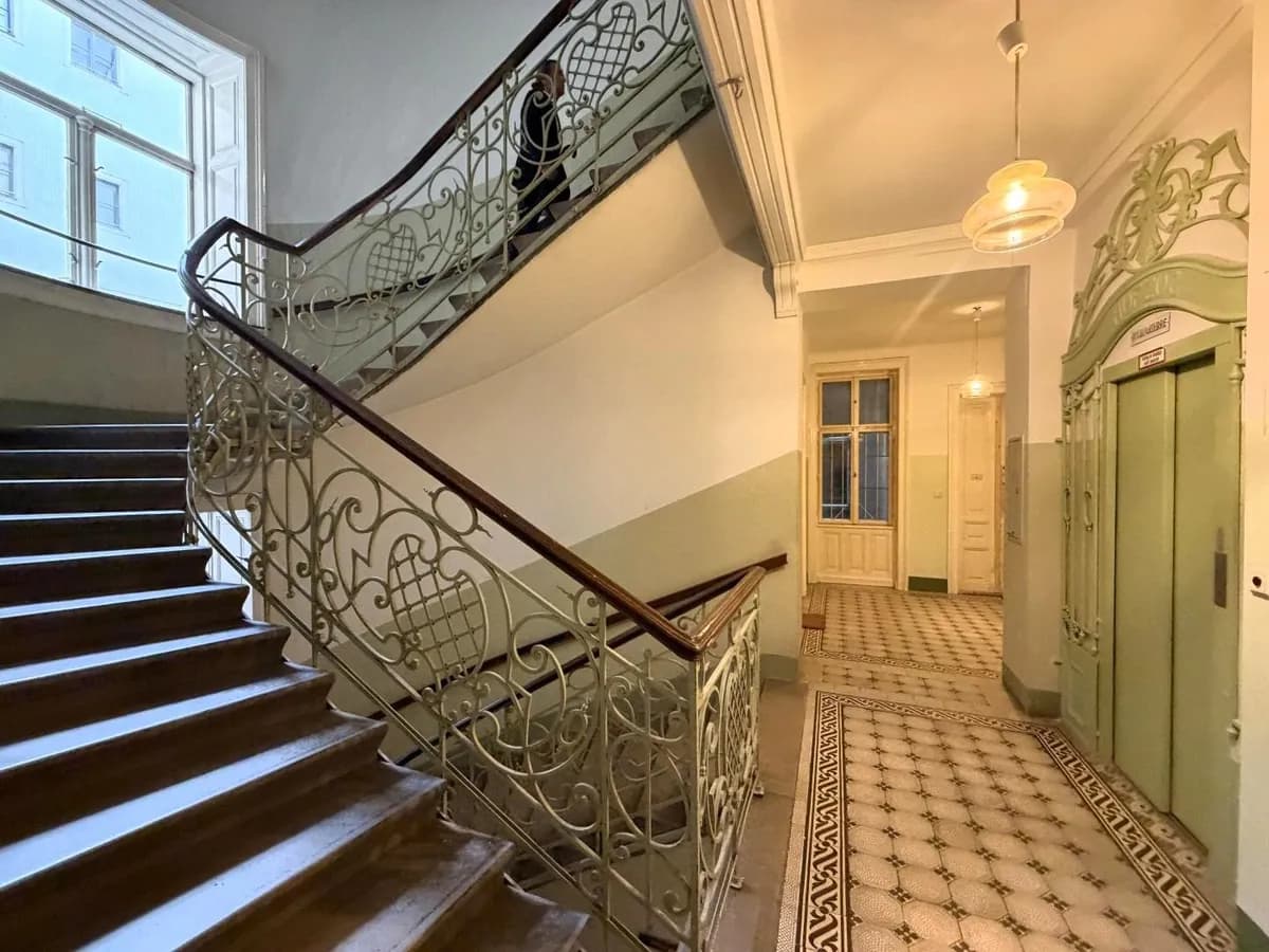 7-Zimmer-Gewerbeimmobilie mieten in Wien – 226 m², € 4.968 – Bild 2 von 41