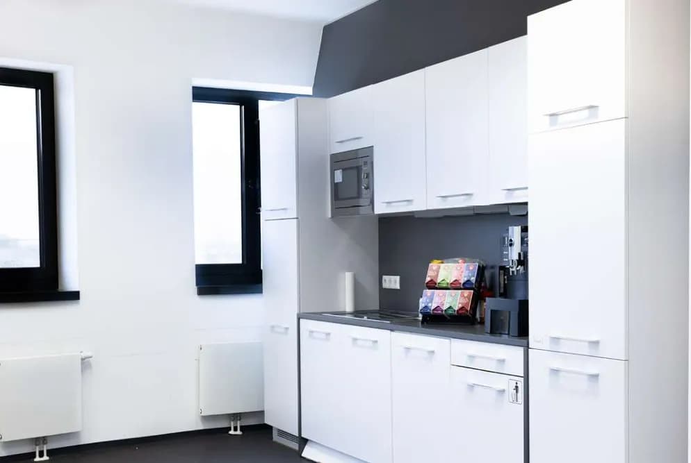 Gewerbeimmobilie mieten in Wien – 1 832 m², € 18 – Bild 3 von 9