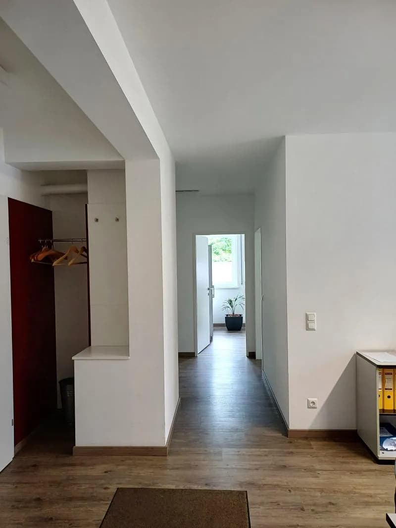 3-Zimmer-Gewerbeimmobilie mieten in Linz – 95 m², € 1.390 – Bild 4 von 4