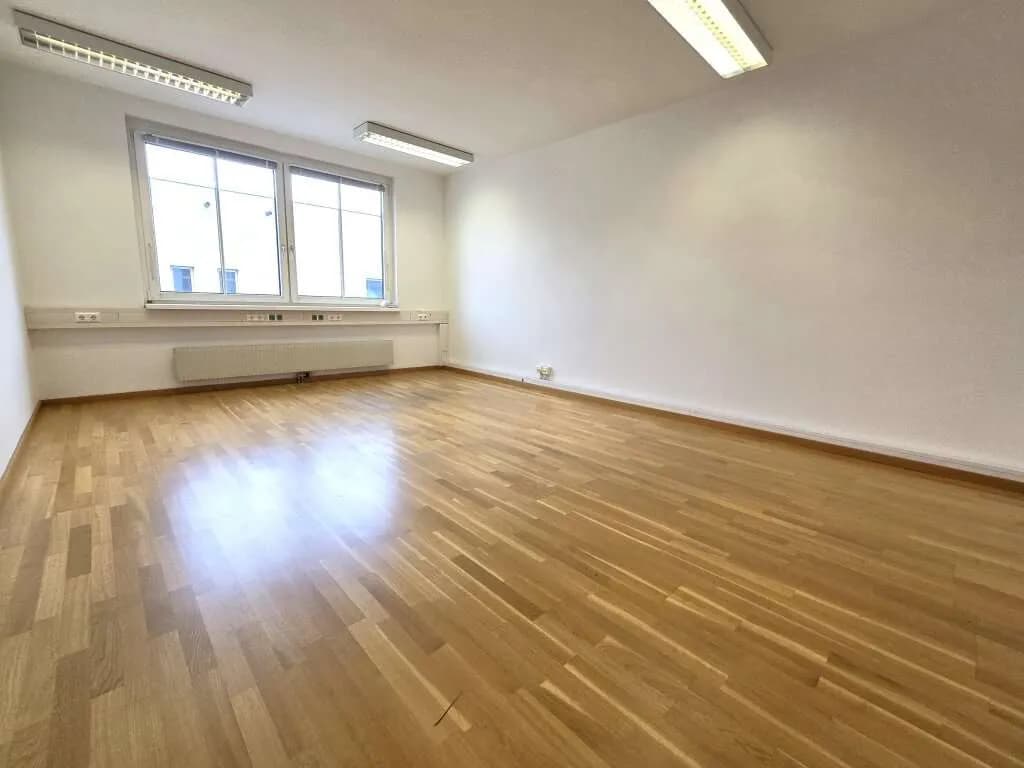 3-Zimmer-Gewerbeimmobilie mieten in Wien – 117 m², € 1.267