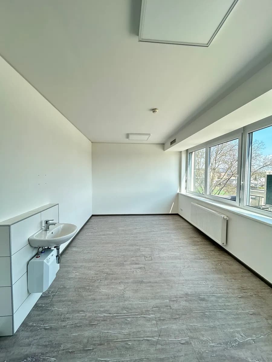 Gewerbeimmobilie mieten in Graz – 140 m², € 2.352 – Bild 3 von 6