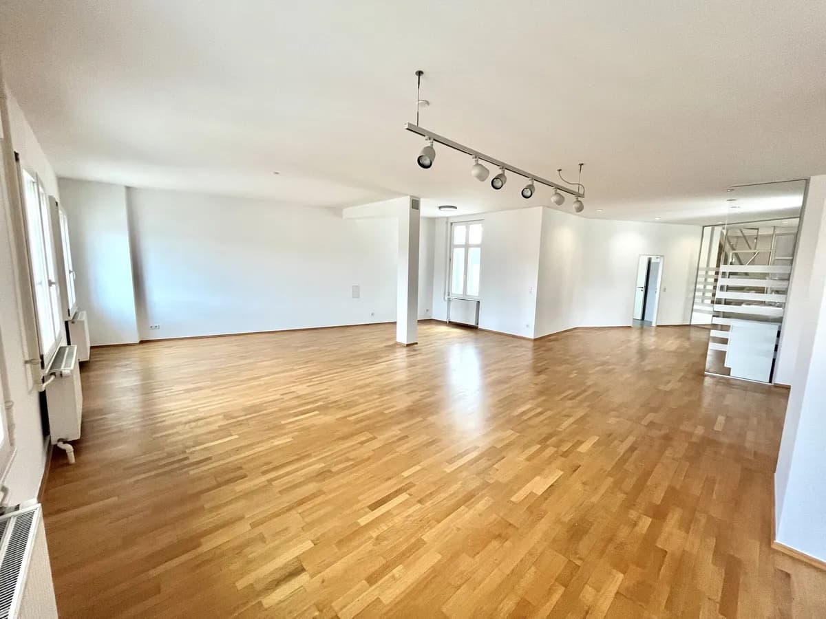 1-Zimmer-Wohnung mieten in Wien – 132,58 m², € 1.446