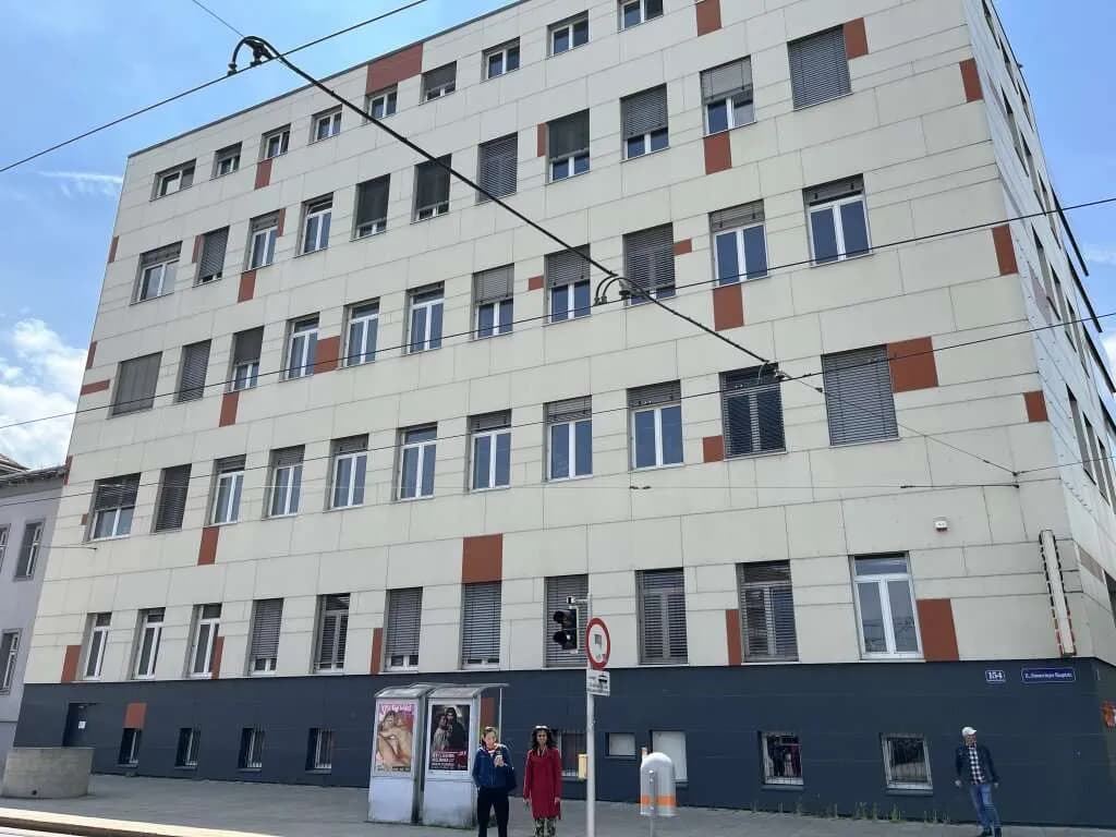 Gewerbeimmobilie mieten in Wien – 1 810 m², € 17.195 – Bild 2 von 14