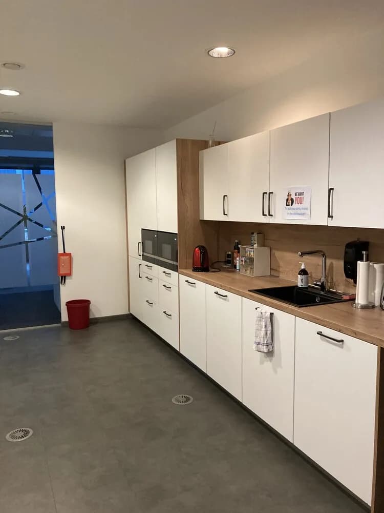 Gewerbeimmobilie mieten in Wien – 1 016 m², € 20 – Bild 8 von 16