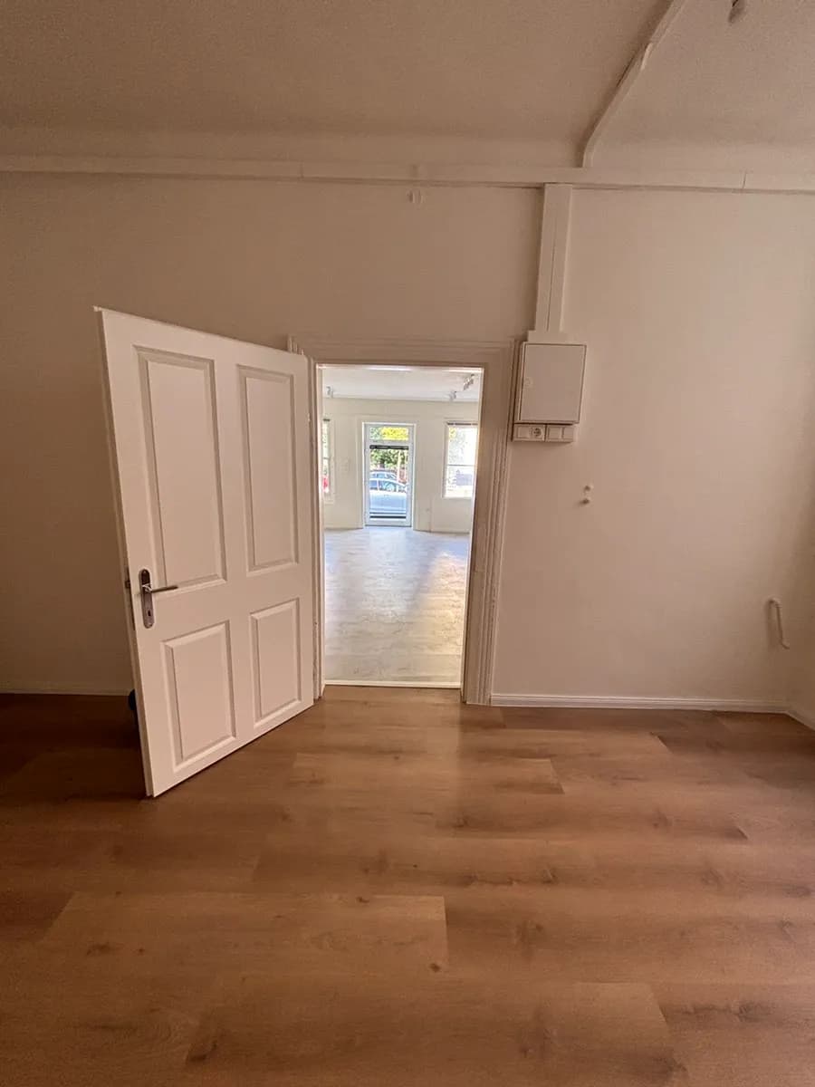 2-Zimmer-Gewerbeimmobilie mieten in Baden – 58 m², € 790 – Bild 4 von 6