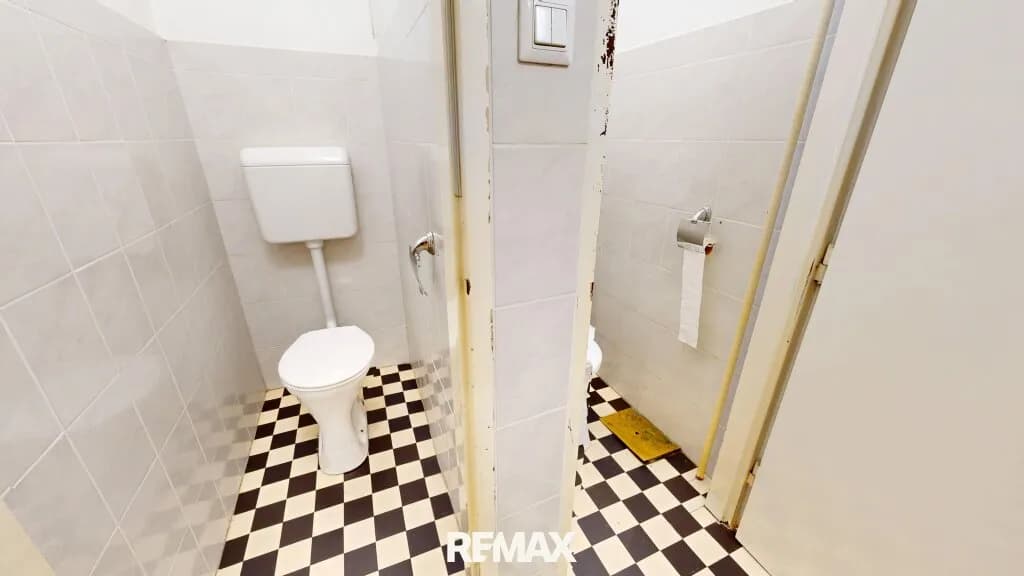 8-Zimmer-Gewerbeimmobilie mieten in Wien – 219 m², € 3.209 – Bild 12 von 21