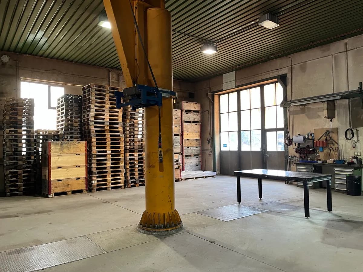 Gewerbeimmobilie mieten in Braunau am Inn – 300 m², € 4