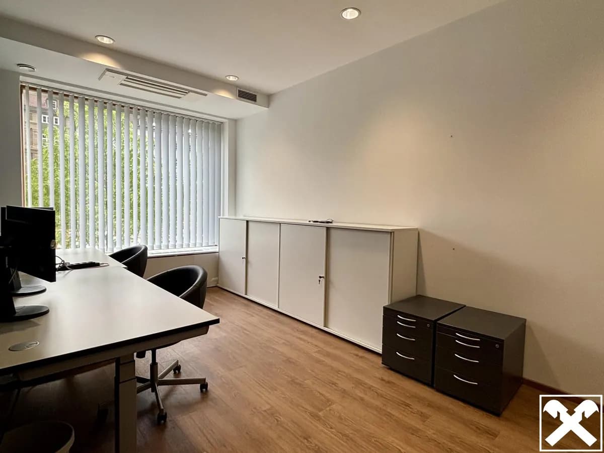 Immobilie mieten in Innsbruck – 306 m², € 12.032
