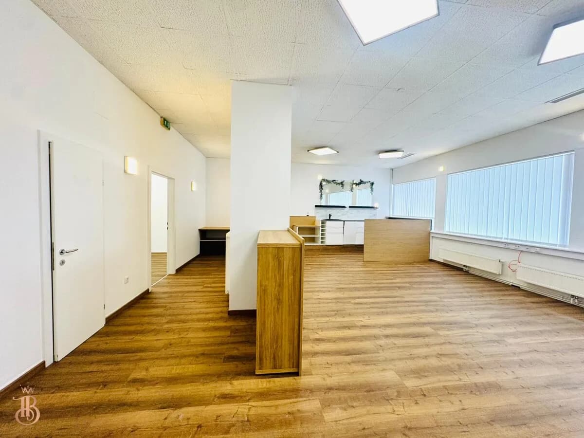 Gewerbeimmobilie kaufen in Villach – € 210.000 – Bild 2 von 21